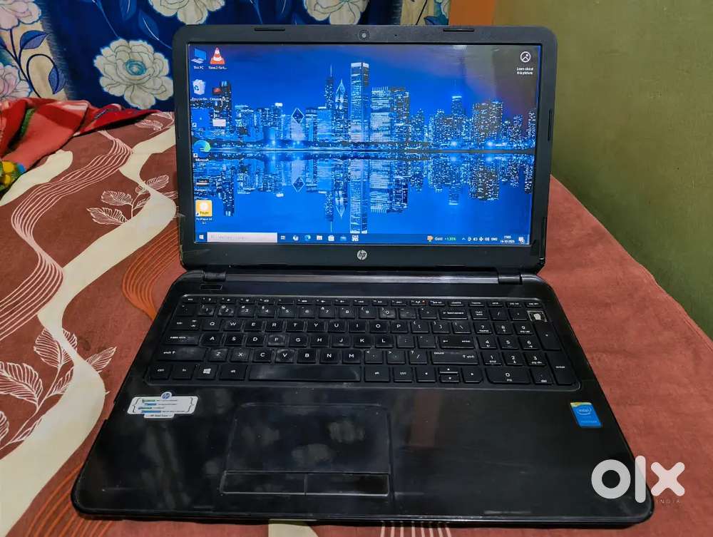 Hp laptop model no 15r228tu 4 gb ram 500gb internal