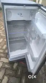 Super condition single door fridge good