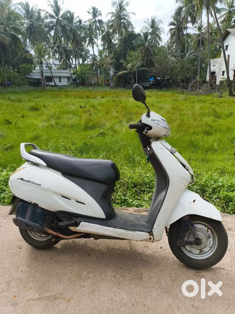 Activa 2011 model