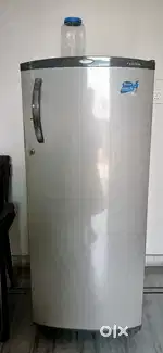 Whirlpool refrigerator 280 ltr