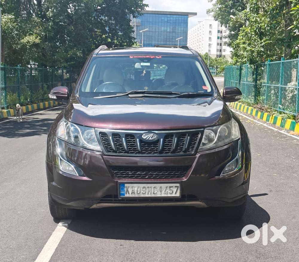 Mahindra XUV500 2.2 W10, 2016, Diesel