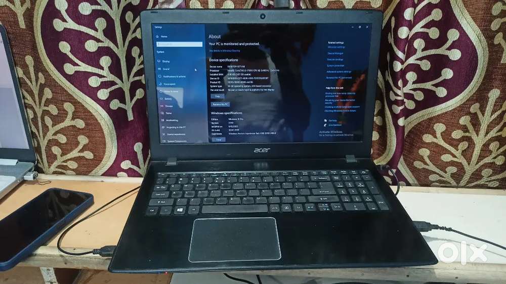 ACER i3 processor size 15.6 SSD 256 hard disk 1 tb