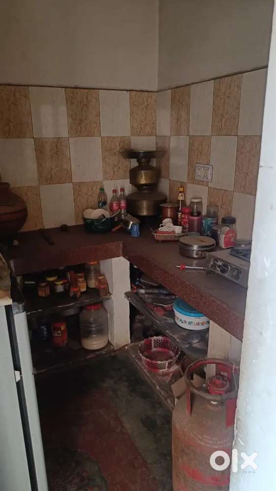 One room kitchen set seprate let bath