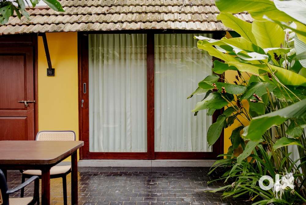 Service staff for cafe in varkala