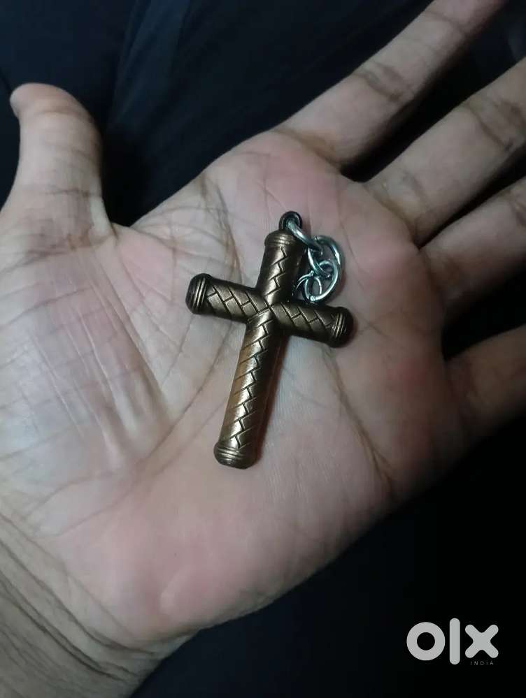 Key chain of cross