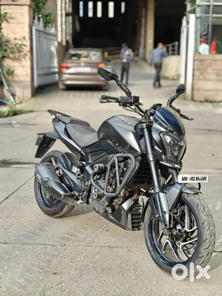 Dominar 400