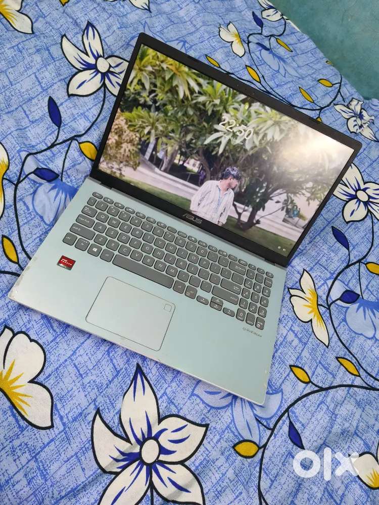Asus Vivobook 15 Laptop for Urgent Sales