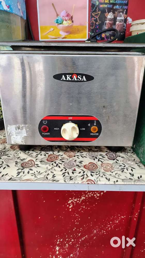 Chocolate melting machine