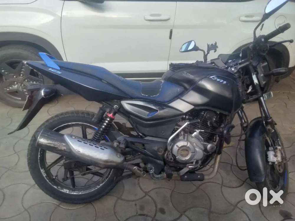 Bajai pulsar urgent sell