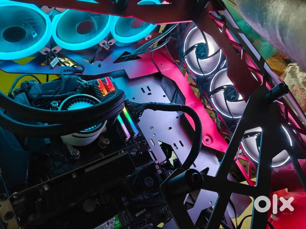 High End Gaming and Editing PC for sale or exchnge with high end phone