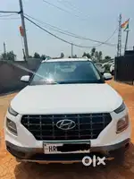 Hyundai Venue 1.2 S Plus, 2020, Petrol