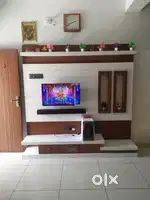 નવો બંગલો વેચવાનો છે.