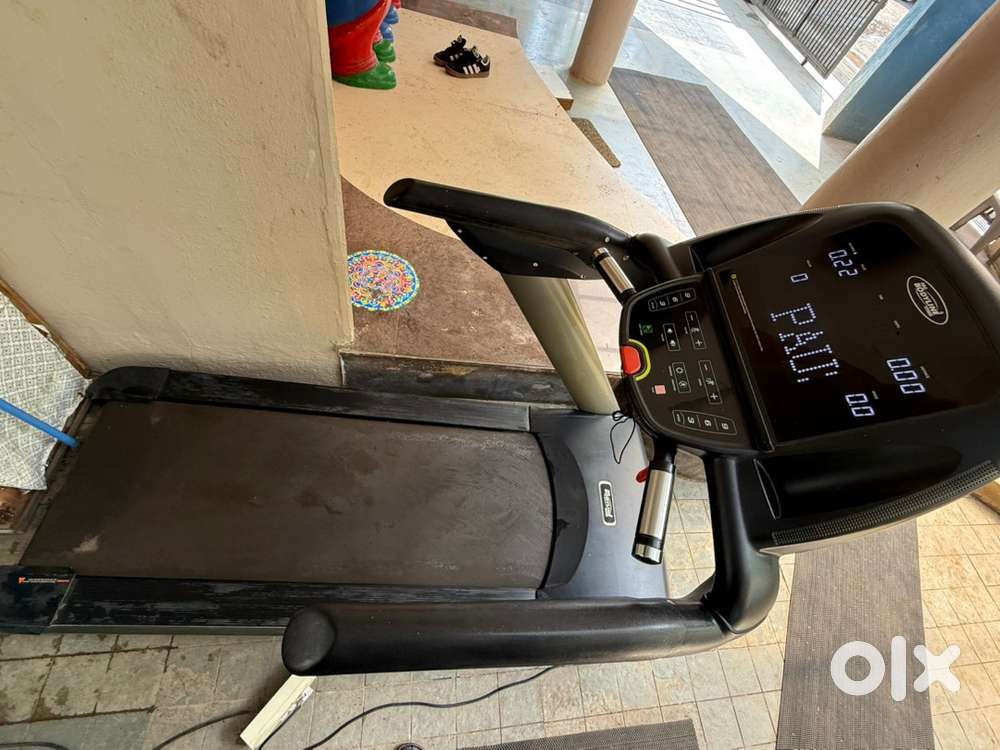Pro Bodyline Treadmill – Great Condition, Small Button Issue