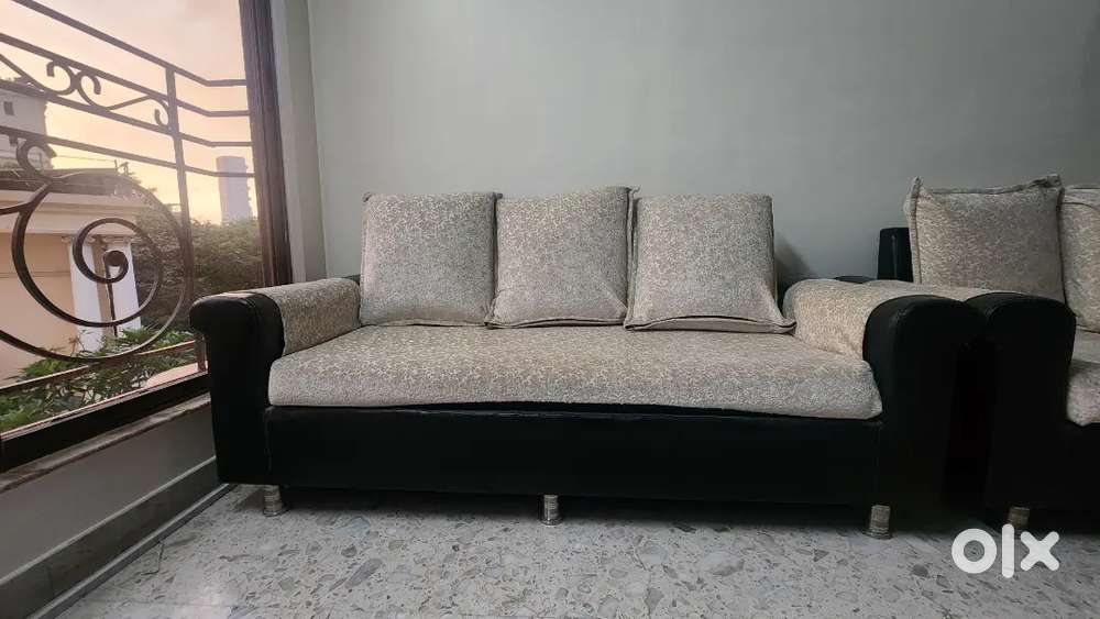 Sofa Seaters for SALE