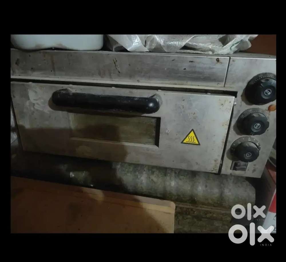 Pizza Making Machine