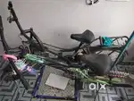 Woth cycle are good condition but black cycle ka tayer kharab hai