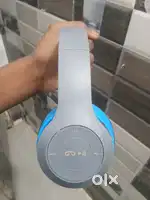 Very good condition head phone with also memory card option