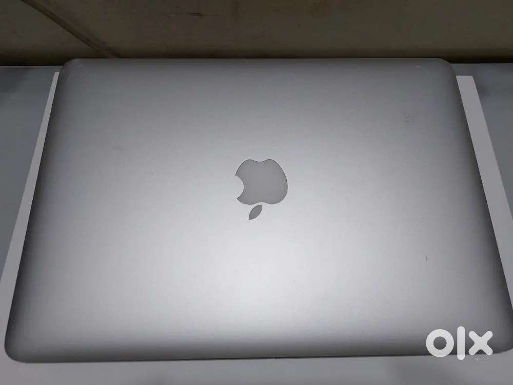 Apple MacBook Air personal used with Bill, box charger