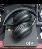 boAt  Bluetooth Wireless Headphones.