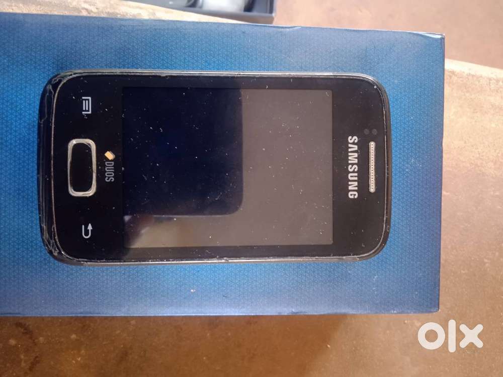 he is not battey phone please purchase this phone offff phone