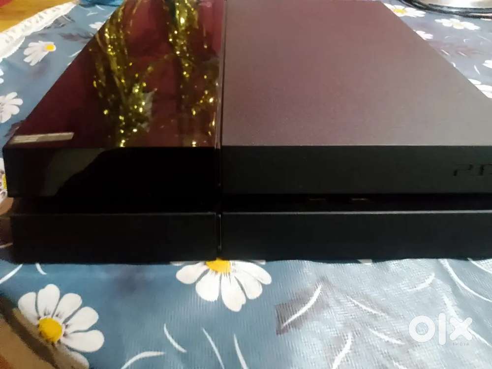 Playstation 4 (PS4)