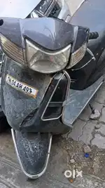 Honda activa old bike for local use running condition kick start only