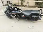 Avenger 220cc Street
