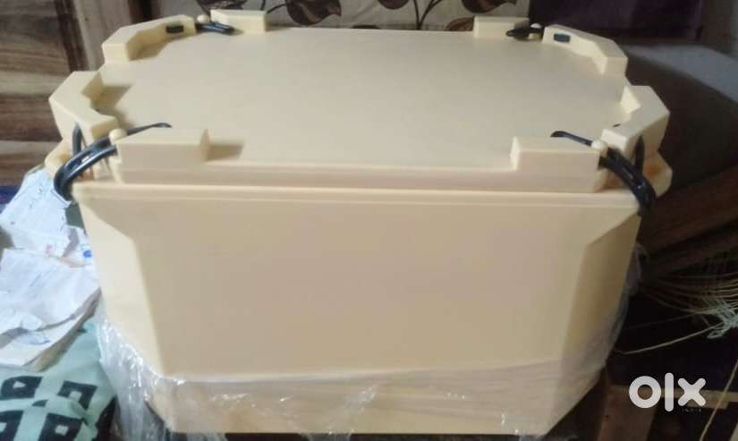BIG SIZE STORAGE ICE BOX