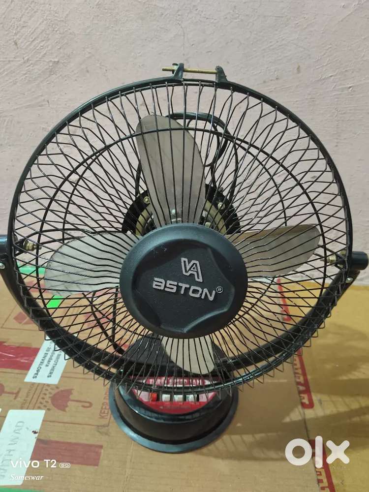 Urgent selling Table fan