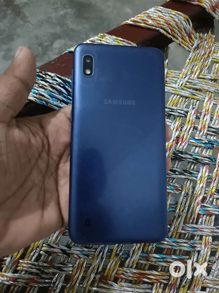 Samsung A10