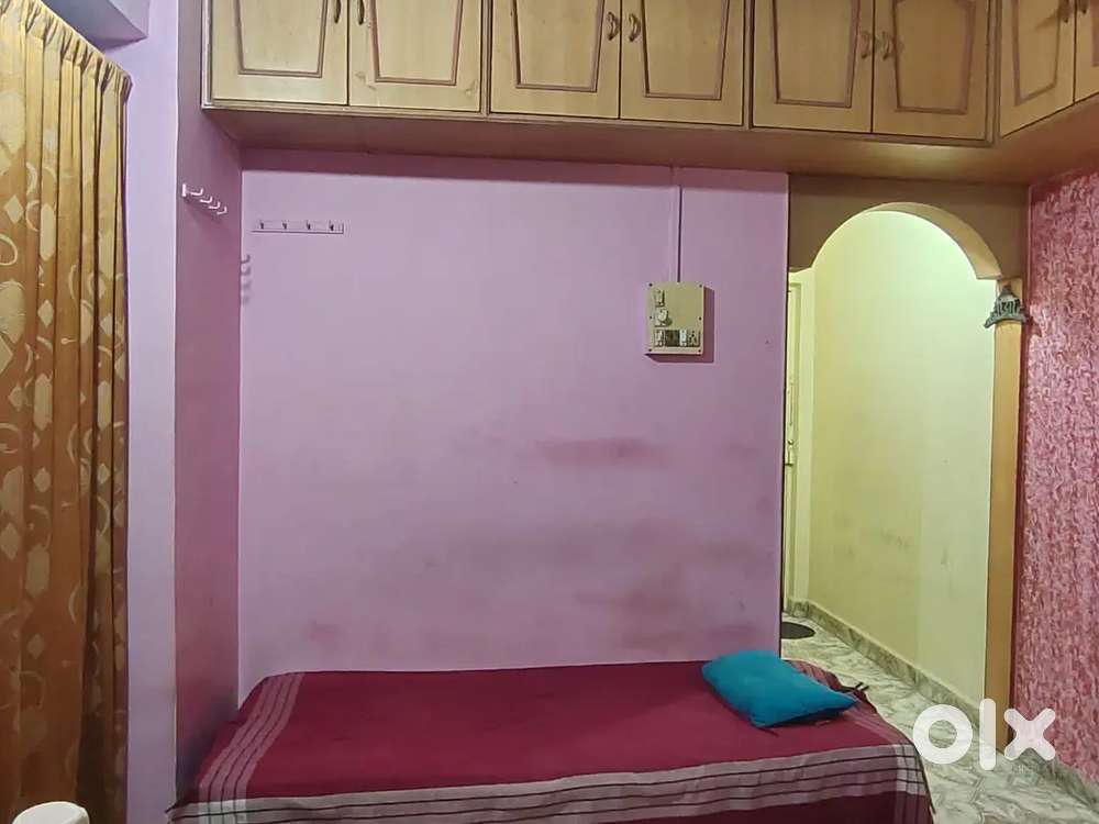 Fully furnished Flat on Rent - Airoli Sector 20