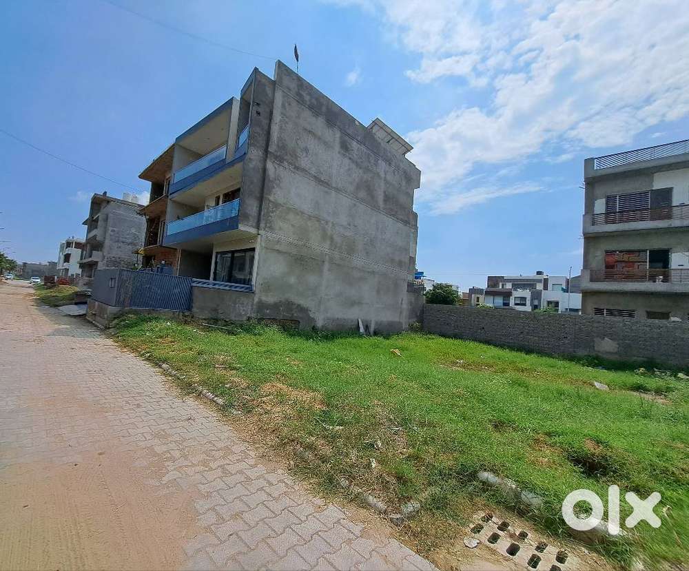 TDI City 200 Yard Plot Single Lane Sector 118 Mohali