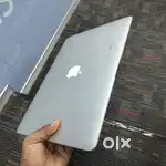 MacBook Air i5 Processor, 8GB RAM, 128 GB SSD