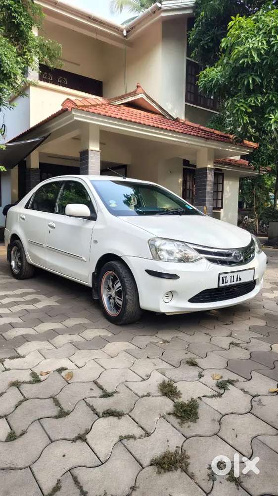 Toyota Etios 2013 Petrol 33000 Km Driven