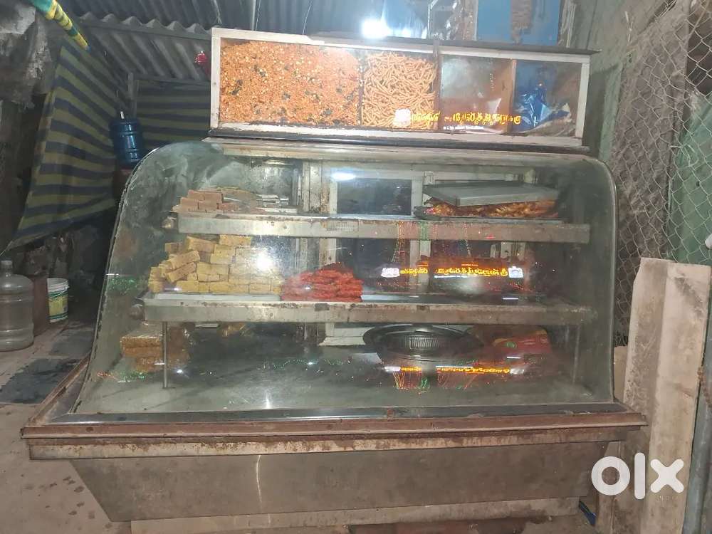 5*5 L shape display counter