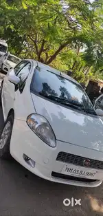 Fiat Punto 2013 location goregaon west mumbai