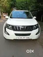 Mahindra XUV500 2.2 W10, 2015, Diesel