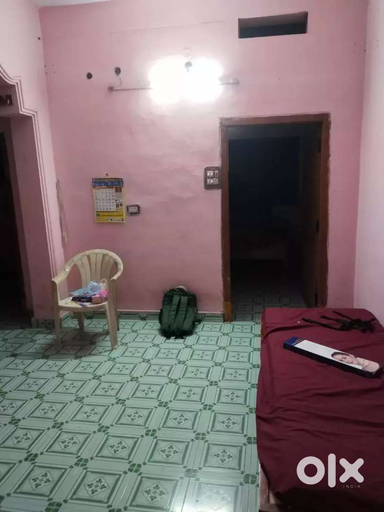 Room sharing for girls