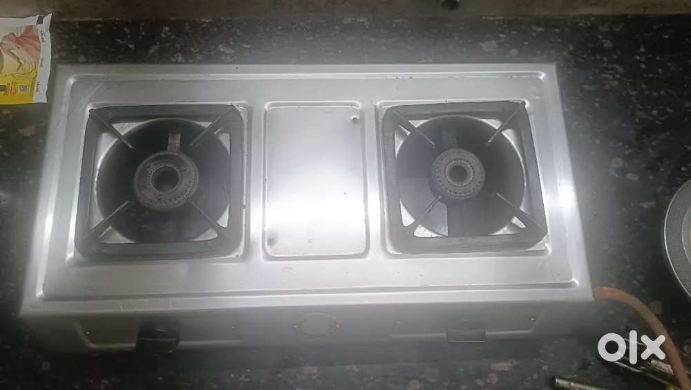 Gas stove in working condition
