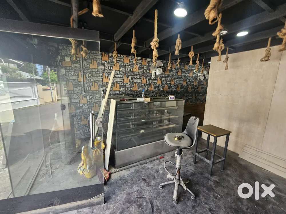 തൃശ്ശൂർ ടൗണിന് സമീപം കോഫി ഷോപ്പ് വാടകയ്ക്ക്  500 sqft 25000 rent