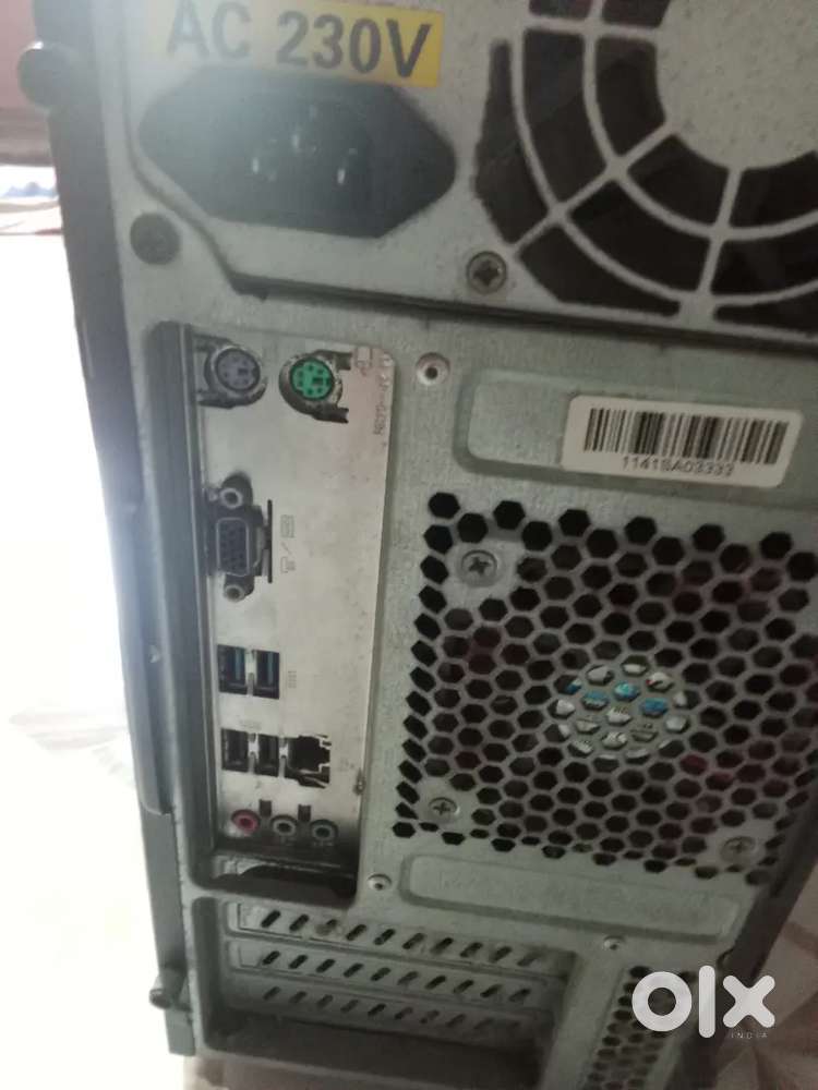 Computer set with windows 10