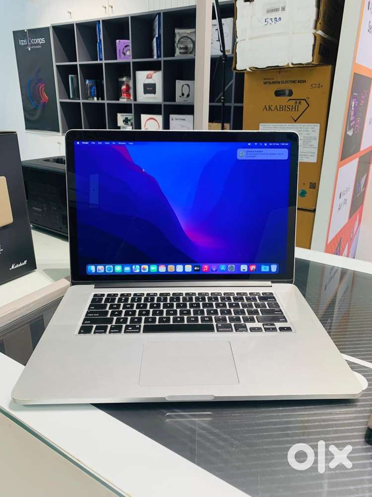 MacBook Pro 2015 (15-inch) Core i7 16GB/512GB Just in 24,999/-