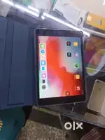 Ipad mini 2 ,, original display original battery ,,no lagging
