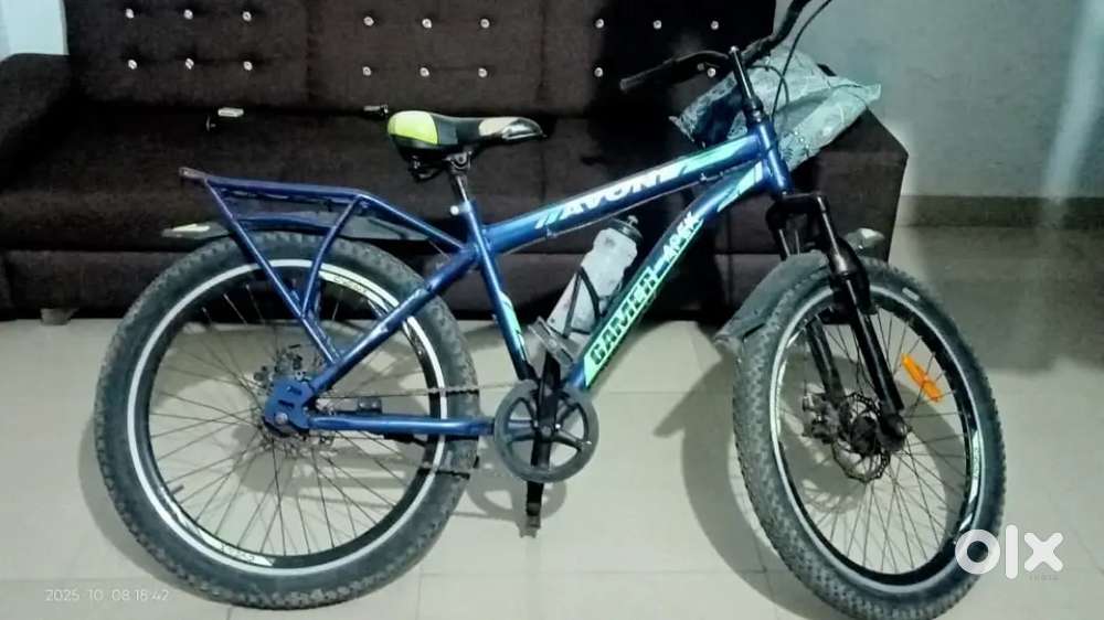 Avan company cycle in blue colour