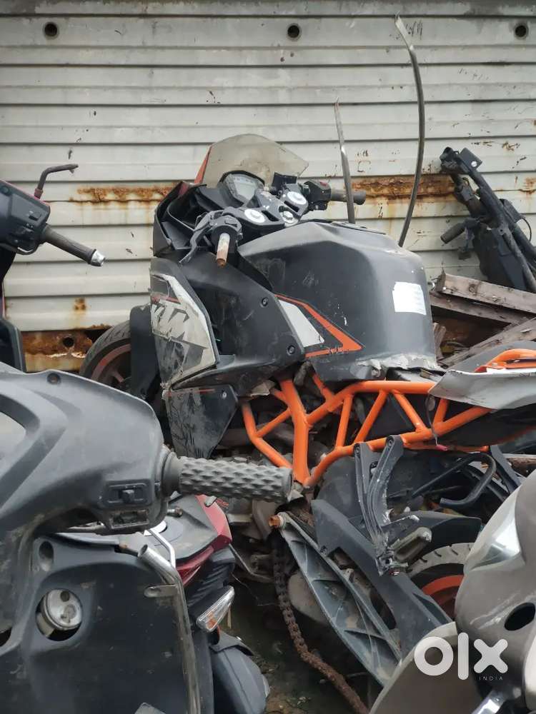 All bikes parts ns rs duke ktm hero apache mt r15 fz rc390 ntorq engin