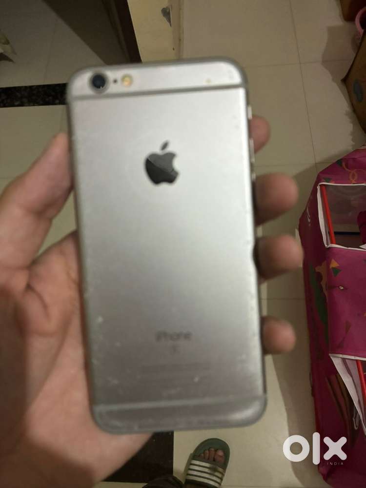 Iphone 6s 128 GB with original apple charger