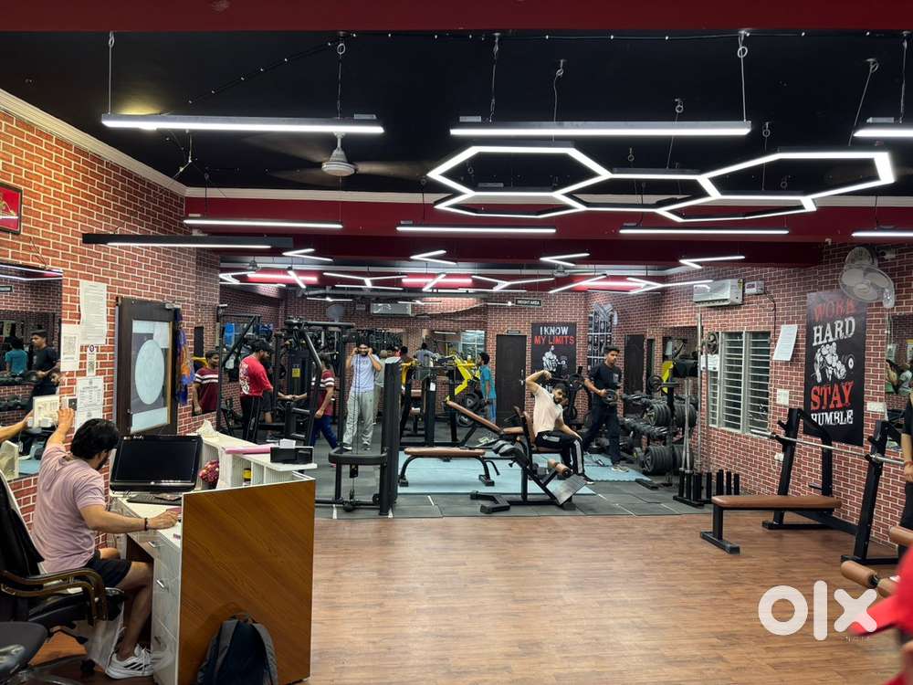 Urgent girl receptionist for gym