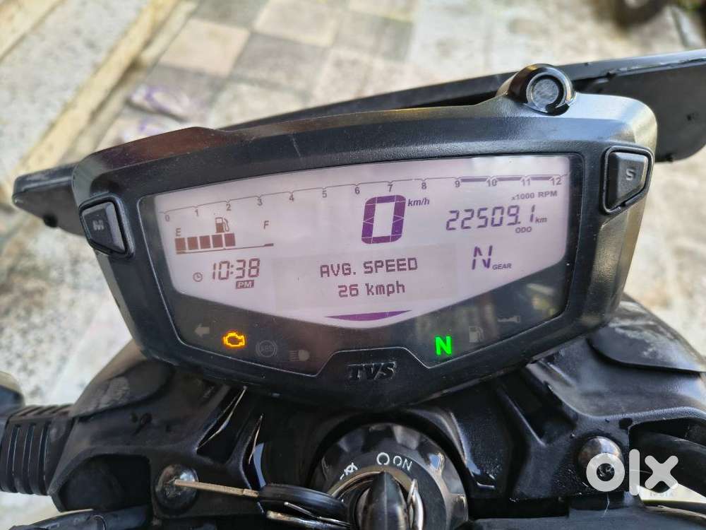 Apache RTR 160 4v special edition first owner 2023 march