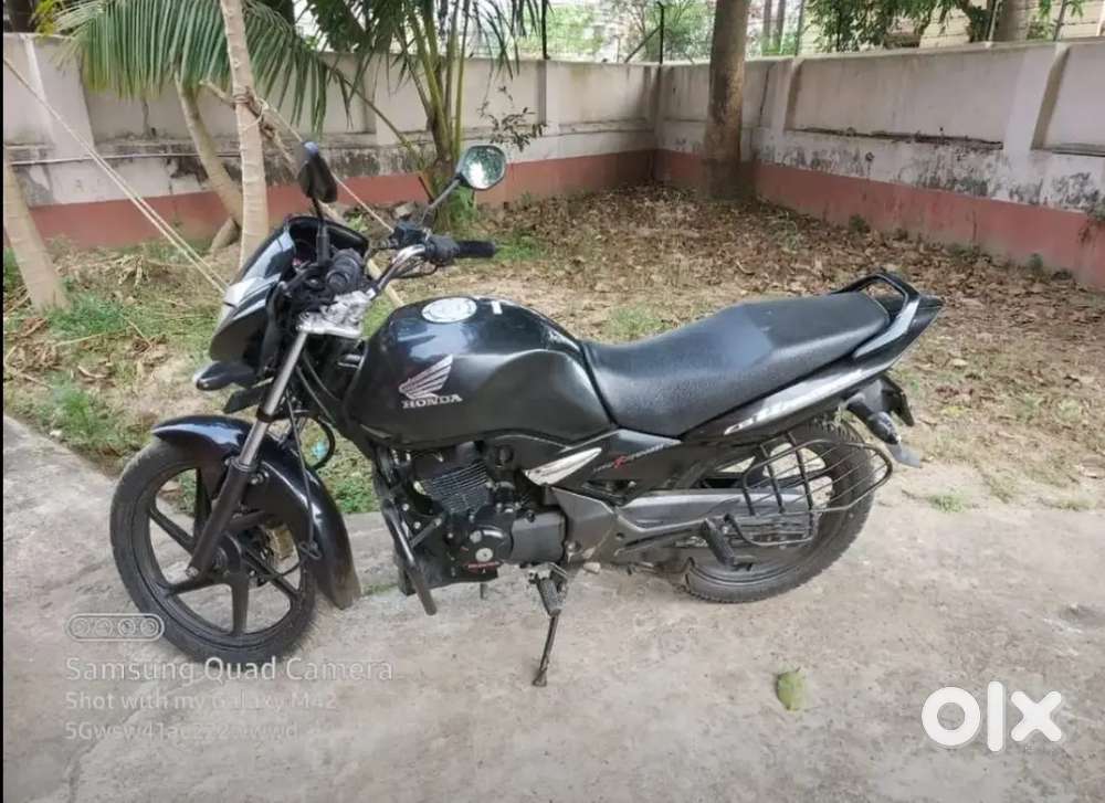 Want to sell my honda unicorn 150,black colour
