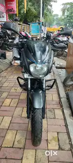 A Bajaj palsar 125 dish brack bike is good condition